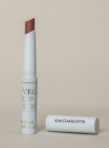 Kia Charlotta Lipstick Embracing Failure