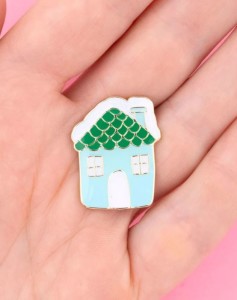 Coucou Suzette Pin Snowy House