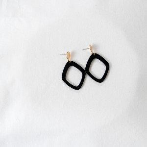 Studio Nok Nok Ohrring Timeless.18 black