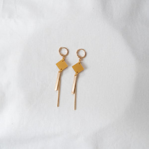 Studio Nok Nok Ohrring Timeless.16 gold