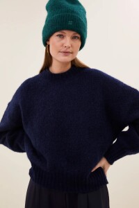 By Bar Beanie Logo dark green onesize