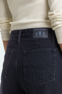 Kings Of Indigo Damen Jeans Leila cropped holo black used