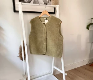Alwero UNISEX Woll Weste TYB pistachio S