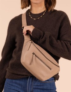 O My Bag Gürteltasche Drew Bum Bag Soft Grain Leather Sand
