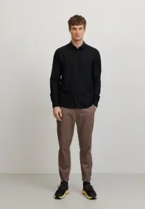 Recolution Herren Hemd Nutmeg black