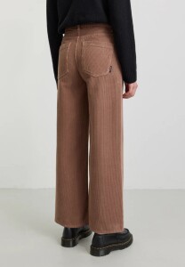 Recolution Damen Hose Erica corduroy cognac brown