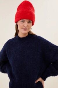 By Bar Beanie Logo scarlet red onesize