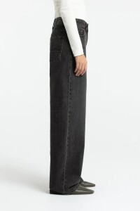 Kings of Indigo Damen Hose Joan Vilma Brown Black Worn