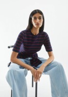 Armedangels Damen T-Shirt Jaanisara Fine Stripe tinted navy-carndy apple