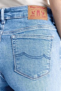 Kings of Indigo Damen Jeans Juno medium journey light used