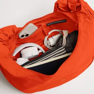 Got Bag Tasche Moon Bag Ruffle monochrome hot coral
