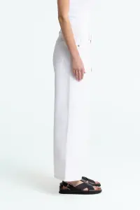 Kings of Indigo Damen Jeans Tanja Diop Optical White