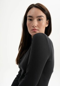 Mela Damen Longsleeve Mehar black