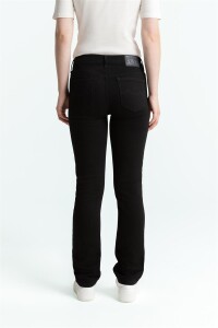 Kings of Indigo Damen Hose EMI stay black rinse
