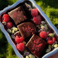 Cosmic Dealer Schokolade - Double layer: Raspberry & Pistachio 20g