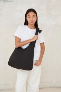 lefrik Tasche Biwa Puffy Black
